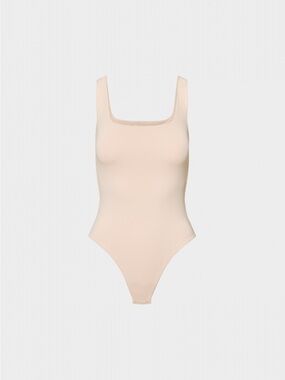 Square Neck Seamless Bodysuit in Nude